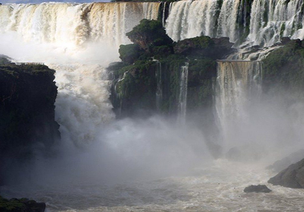 Cataratas do Iguaçu, se concorresse ao Oscar levaria todos os prêmios